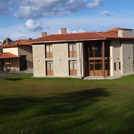 La Quintaesencia 2* La Pereda de Llanes